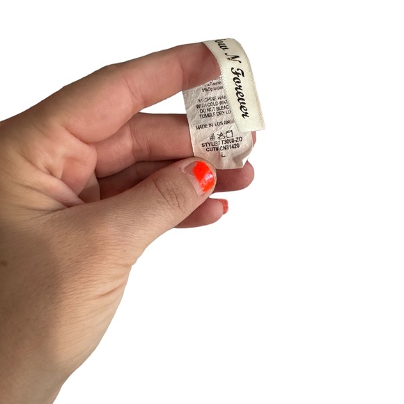 Now & Forever Soft grey shirt with pink sleeves large - Picture 4 of 6